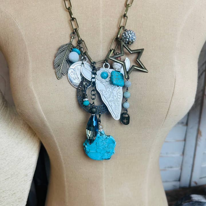 Scooples Jewelry - Wholesale Pendant/Charm Necklace - Gypsy Junk Original-Steer-Neck