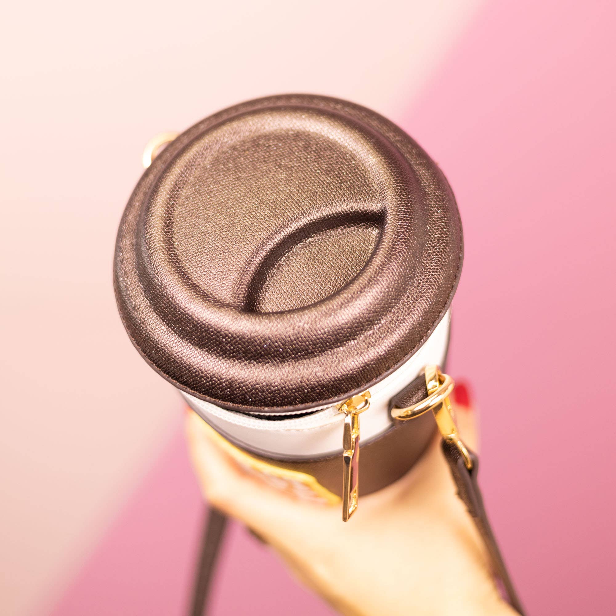 Bewaltz - Wholesale Crossbody Bag - Women's - Coffee To-Go Handbag2