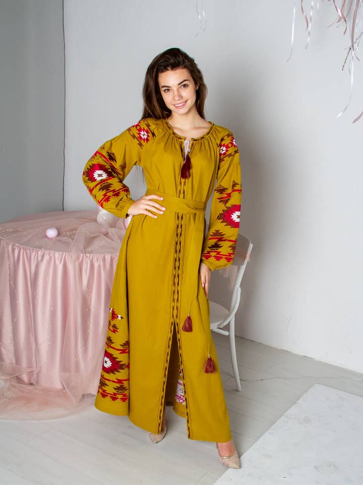 Kaleidoskope broderet kjole for engroshandel hos Galychanka