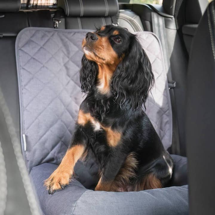 Travel Seat Snoozer for wholesale by Lords and Labradors