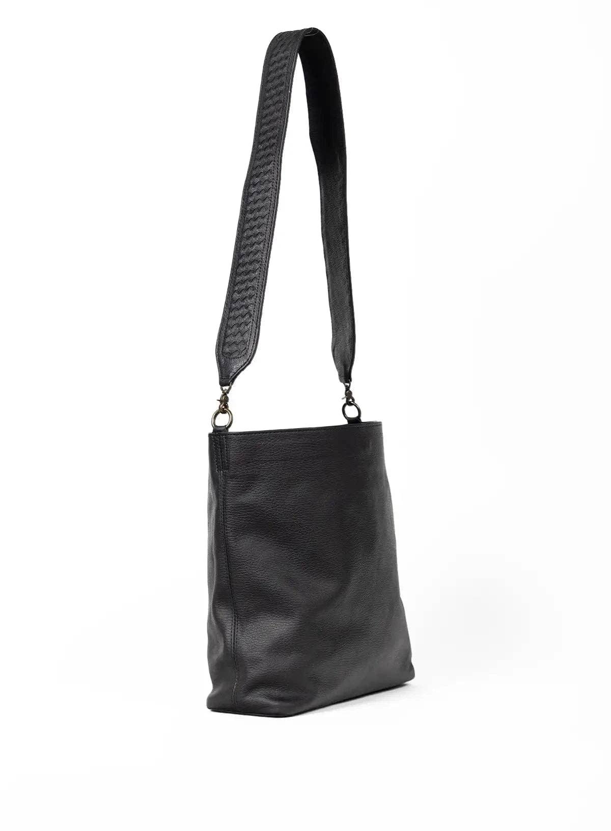 Deux Mains: Haiti Fair Trade - Wholesale Crossbody Bag - Women's - Sarah Shoulder Bag11