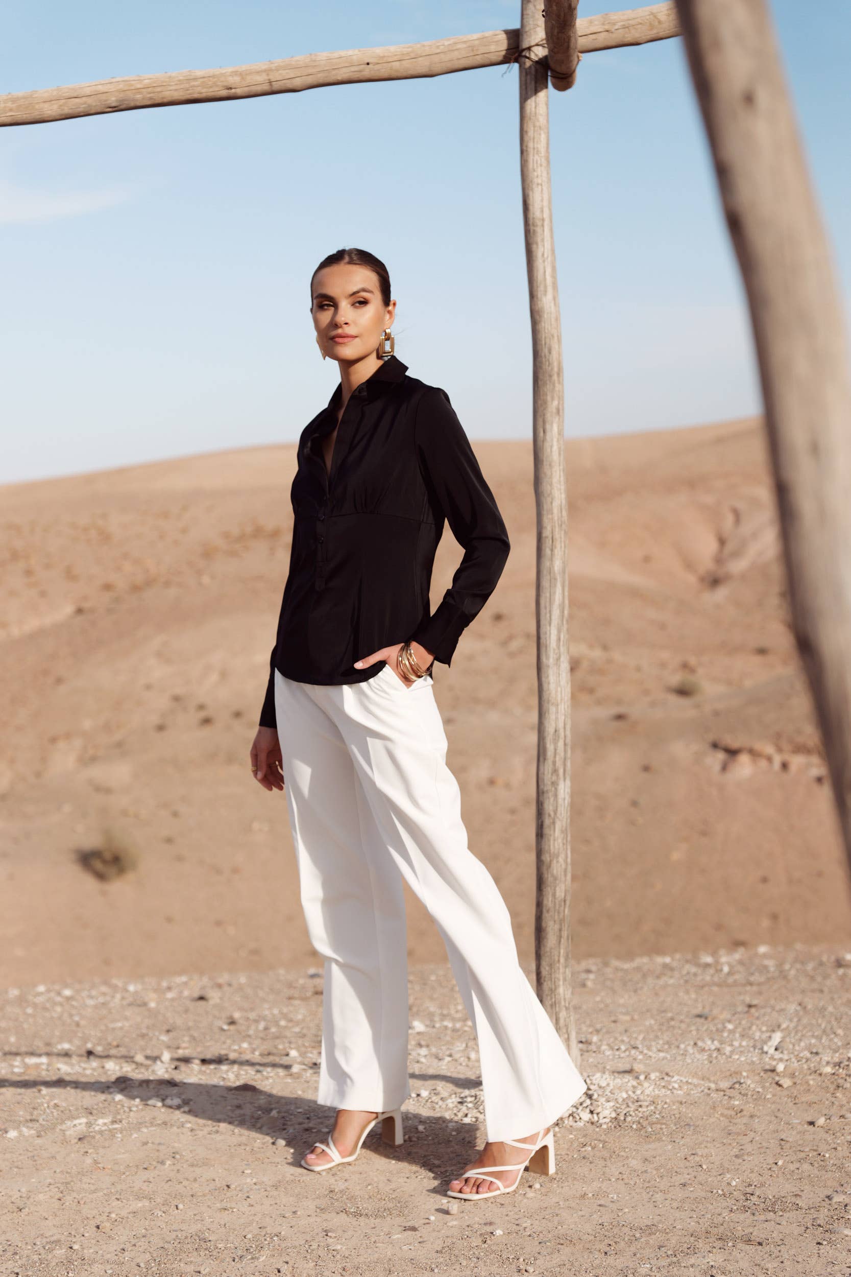 Attentif Paris - Wholesale Button Down Shirt - Women's - Satin corset shirt with lapel collar24