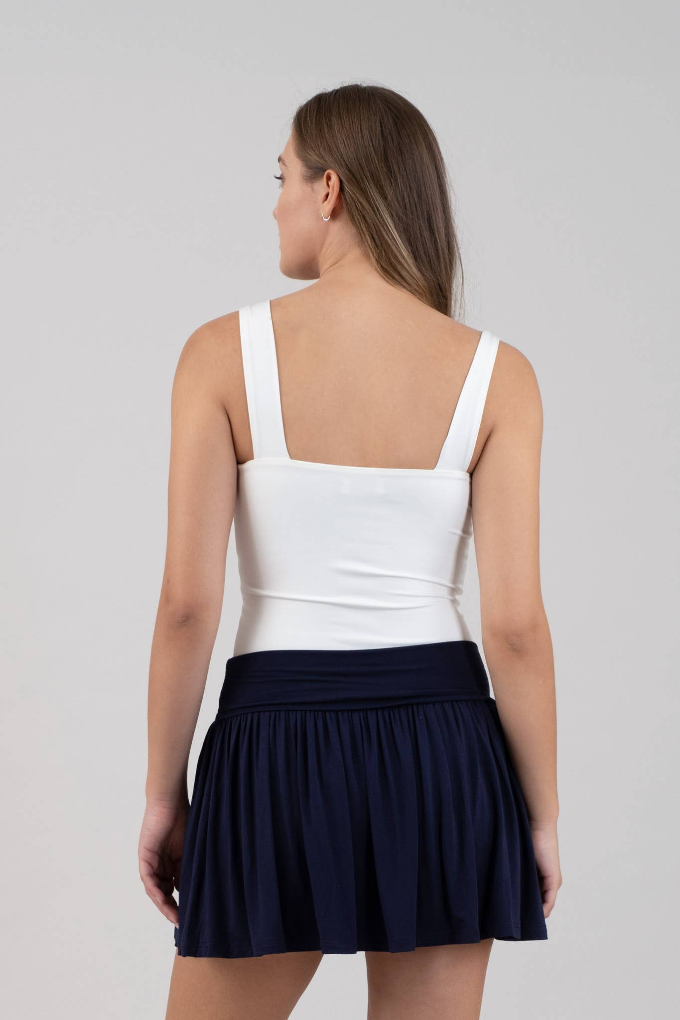 The Workshop Studio - Wholesale Knit Top - Women's - REVERSIBLE SQUARE NECK SEAMLESS CAMI15