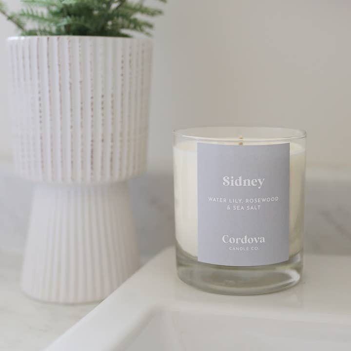 Sidney pour la vente par Cordova Candle Co.