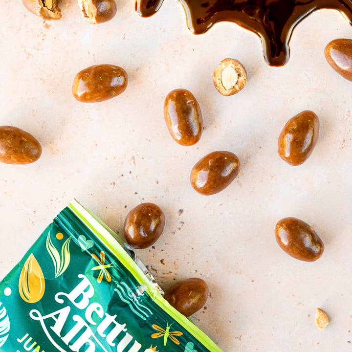 Jungle beads gezouten amandelen met karamel en chocolade 45 g voor wholesale door Betty & Albert