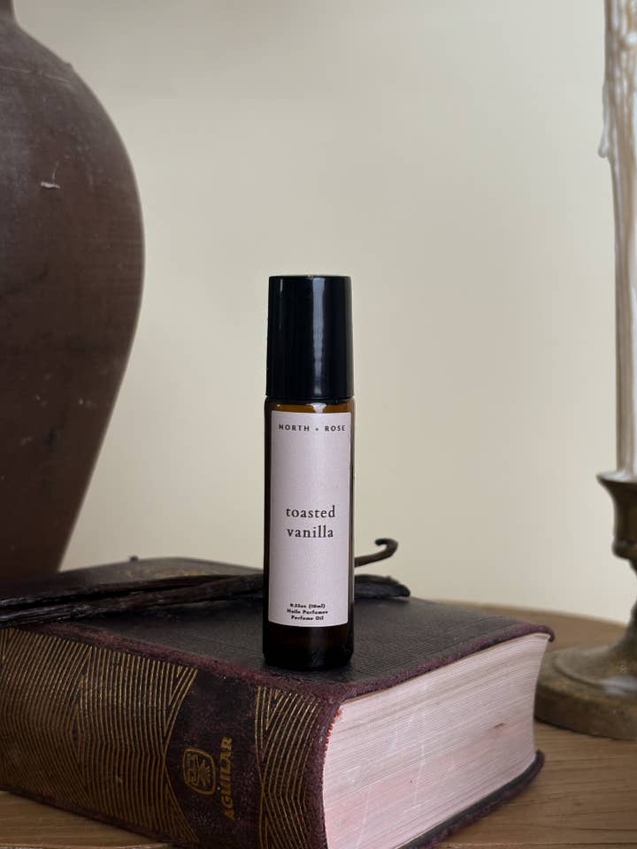 Roll-on Profumato Autunnale alla Vaniglia Tostata per la vendita all'ingrosso da parte di North + Rose