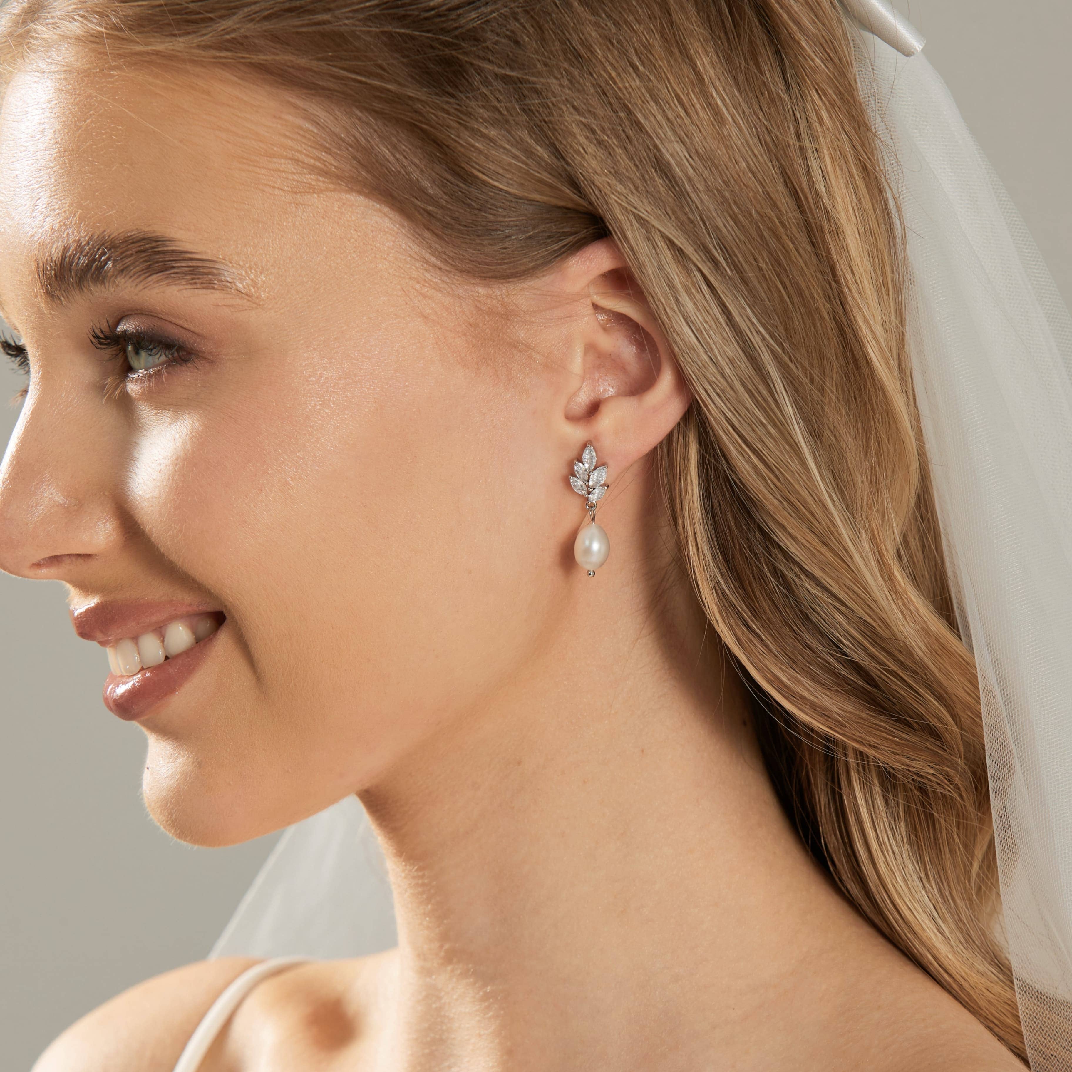 Drrtymagic - Wholesale Dangle Earrings - Freshwater Pearl Drop Earrings with Crystal Leaf14