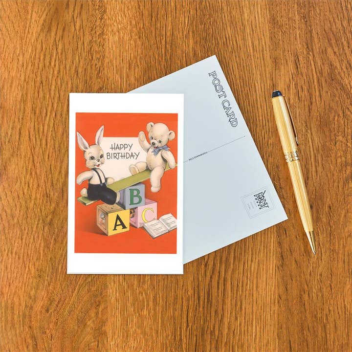 Found Image Press - Venta al por mayor Tarjeta postal - Postal HB-259 Feliz Cumpleaños, Conejo y Oso de Peluche en el Mar