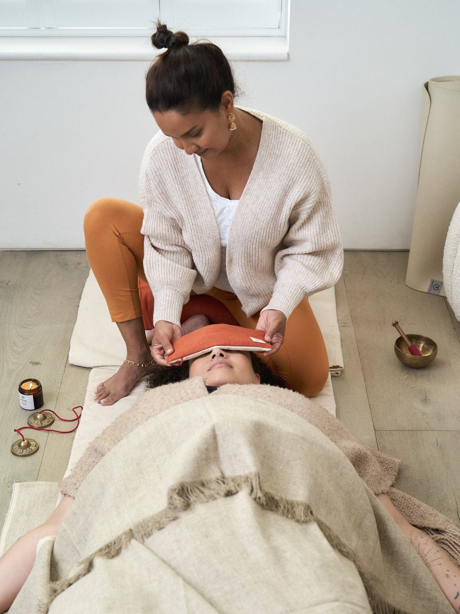 Yogamatters – wholesale Meditation supplies – Yogamatters Om Tingsha - Small1