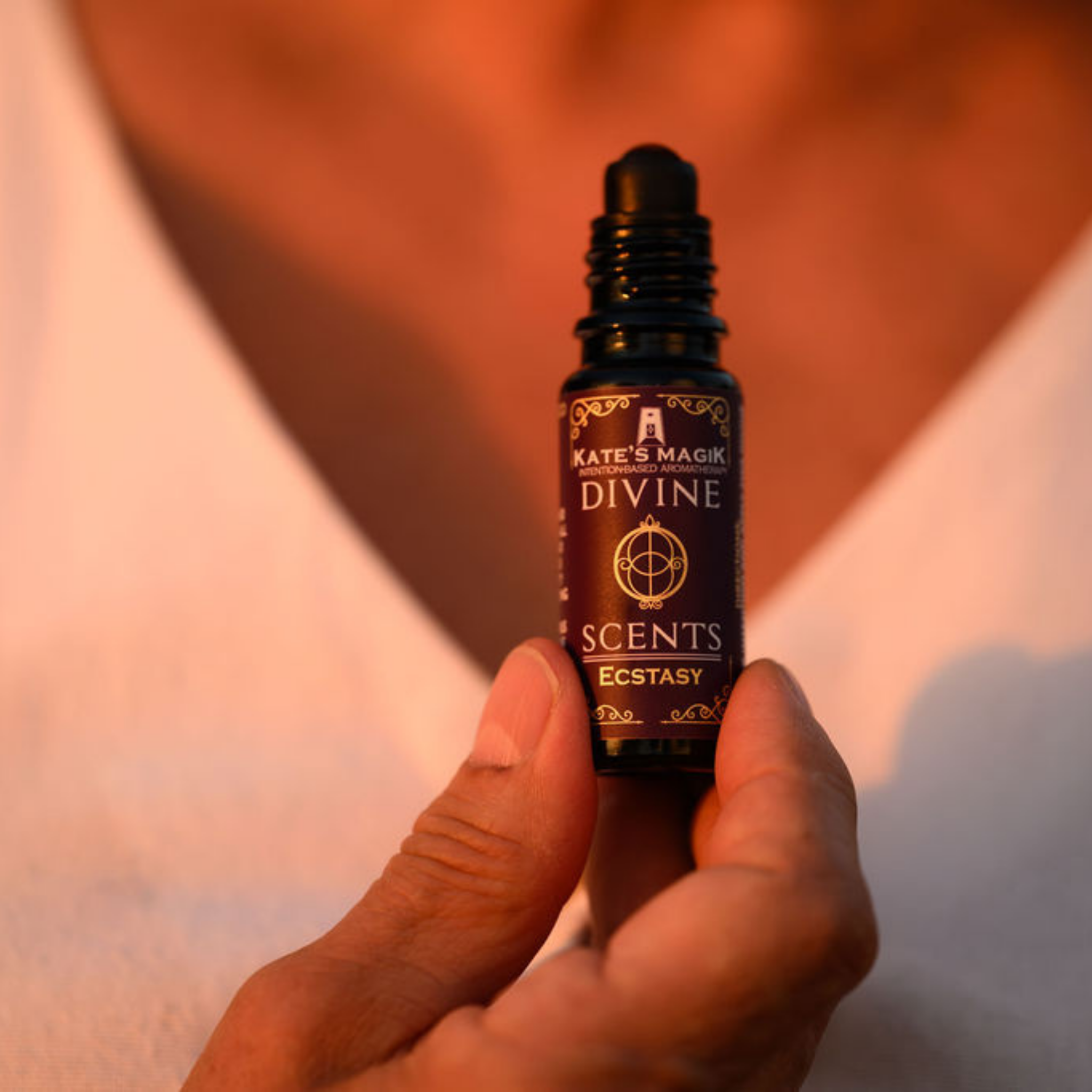 Kate's Magik - Vente Roll-on aux huiles essentielles - Divine Scent - Parfum Naturel Roll-On Extase5