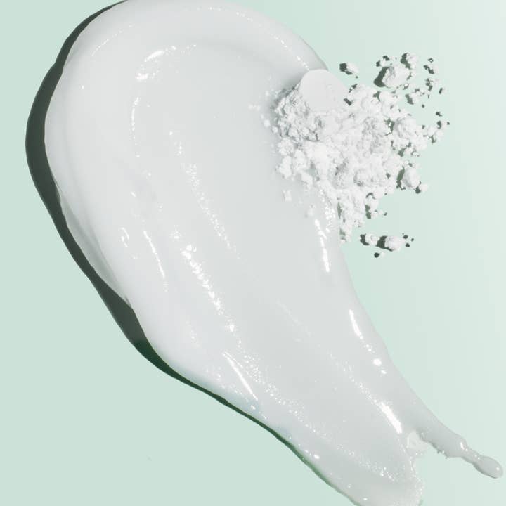 Davids Natural Toothpaste - Wholesale Toothpaste - Davids sensitive+whitening nano-hydroxyapatite premium toothpaste / peppermint / 4 oz2