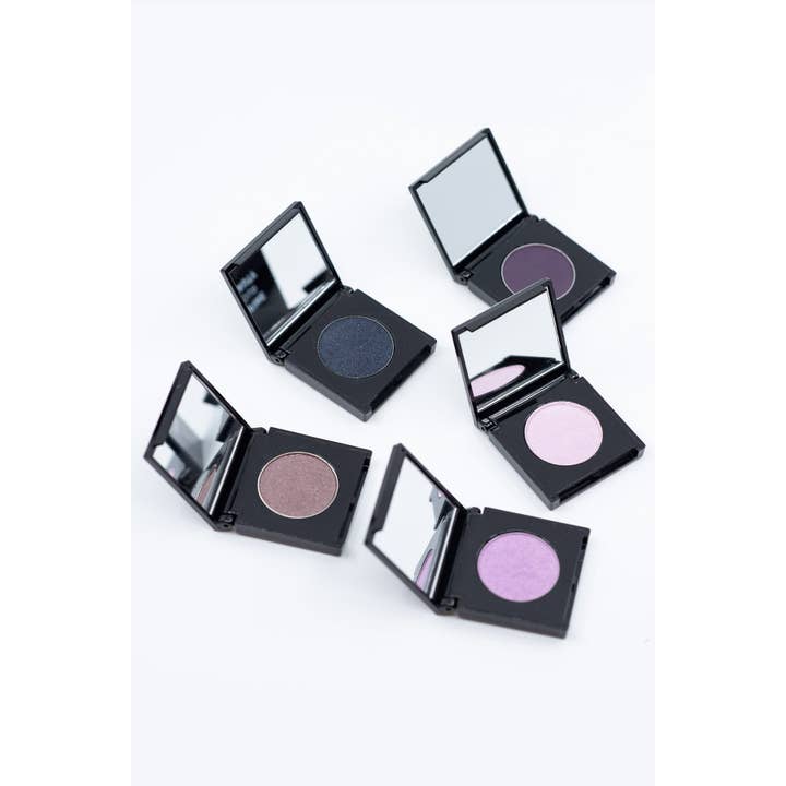 Black Shadow Pan Magnetic Compact for wholesale on Faire1