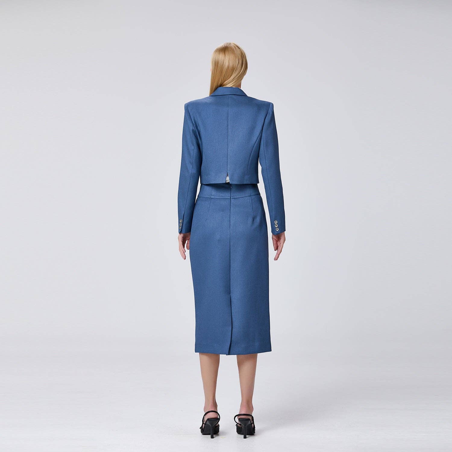 Smart and Joy - Wholesale Suit Jacket - Women&#x27;s - Short tailored jacket10