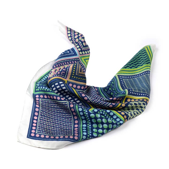 Bandana en soie Art Block - Saphir pour la vente par Vismaya - A Brand by Shivani LLC