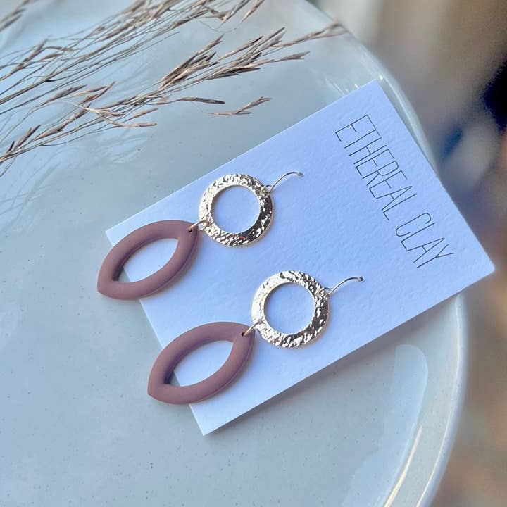 Herbst-Ohrringe aus Ton, Boho-Stil, Ohrringe im Winterstil für den Großhandel von Ethereal Clay