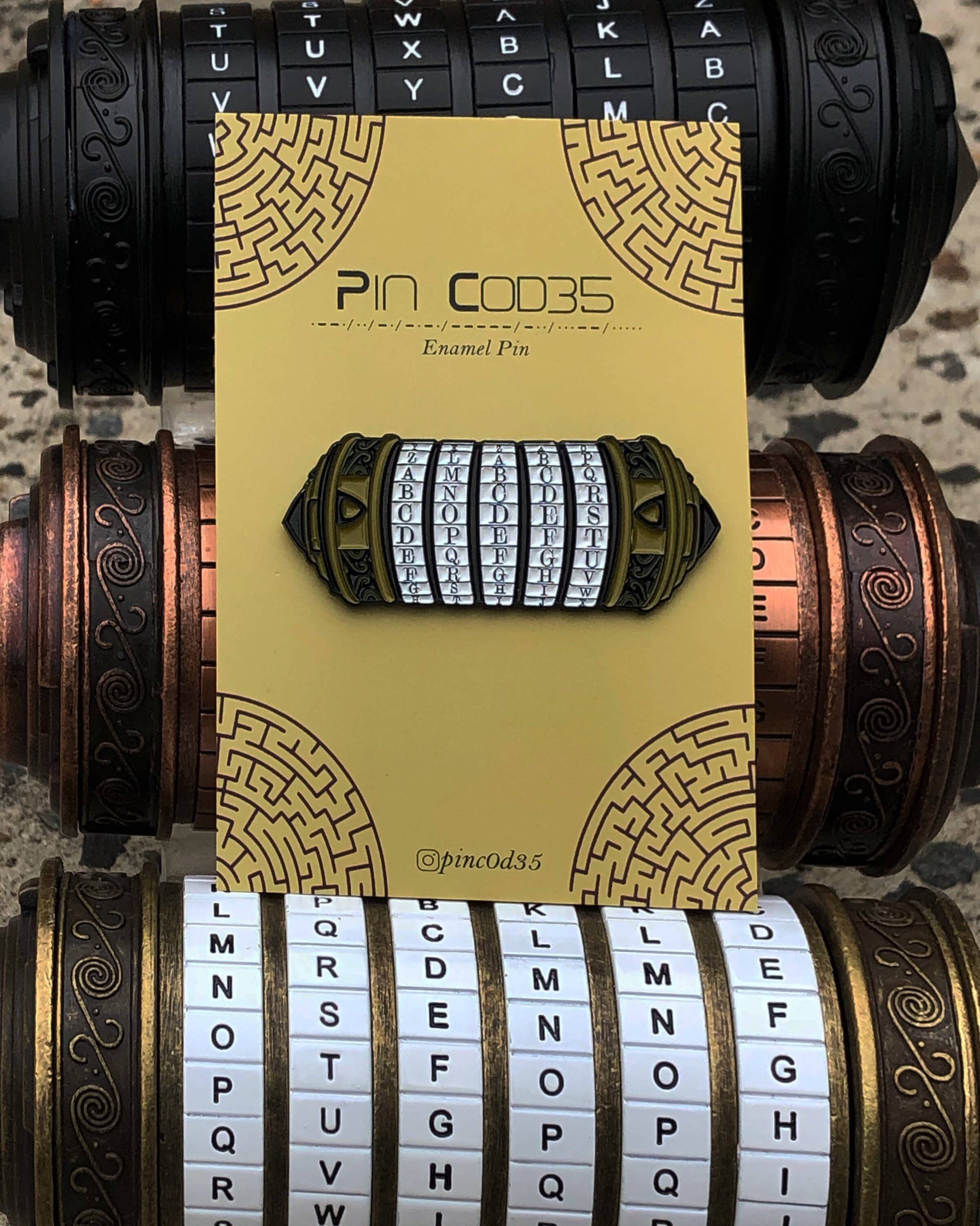 Pincodes - Venta al por mayor Botón/prendedor - Alfiler o insignia esmaltados Cryptex, Escape Room0