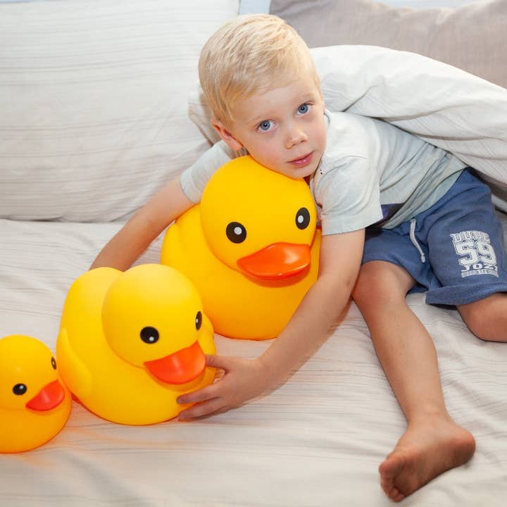 Afri-Imports - Wholesale Toy Car/Truck - Kids - BFG Duckies from FiZZLeS - Large Yellow Bath Ducks (3 sizes)1