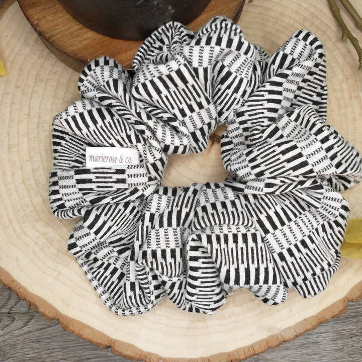Emily xl scrunchie for wholesale by Marieroseco