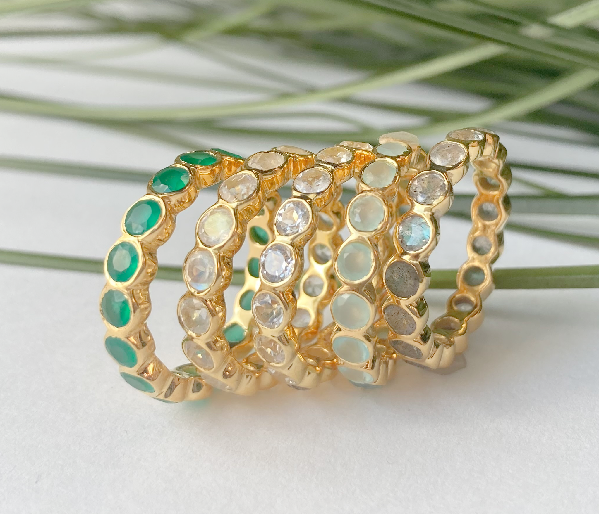 Treisi - Wholesale Multi-Stone Ring - Precious Eternity Band Ring in Gold Vermeil0