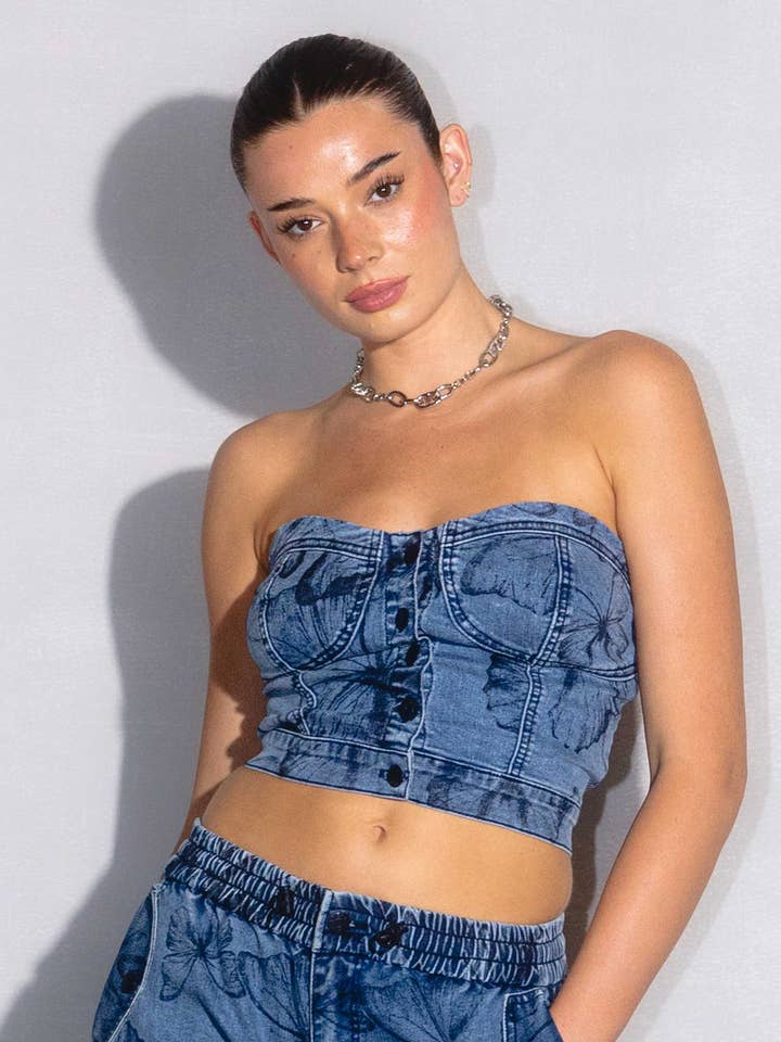 Top en tube imprimé papillon pour la vente par Vibrant M.i.U