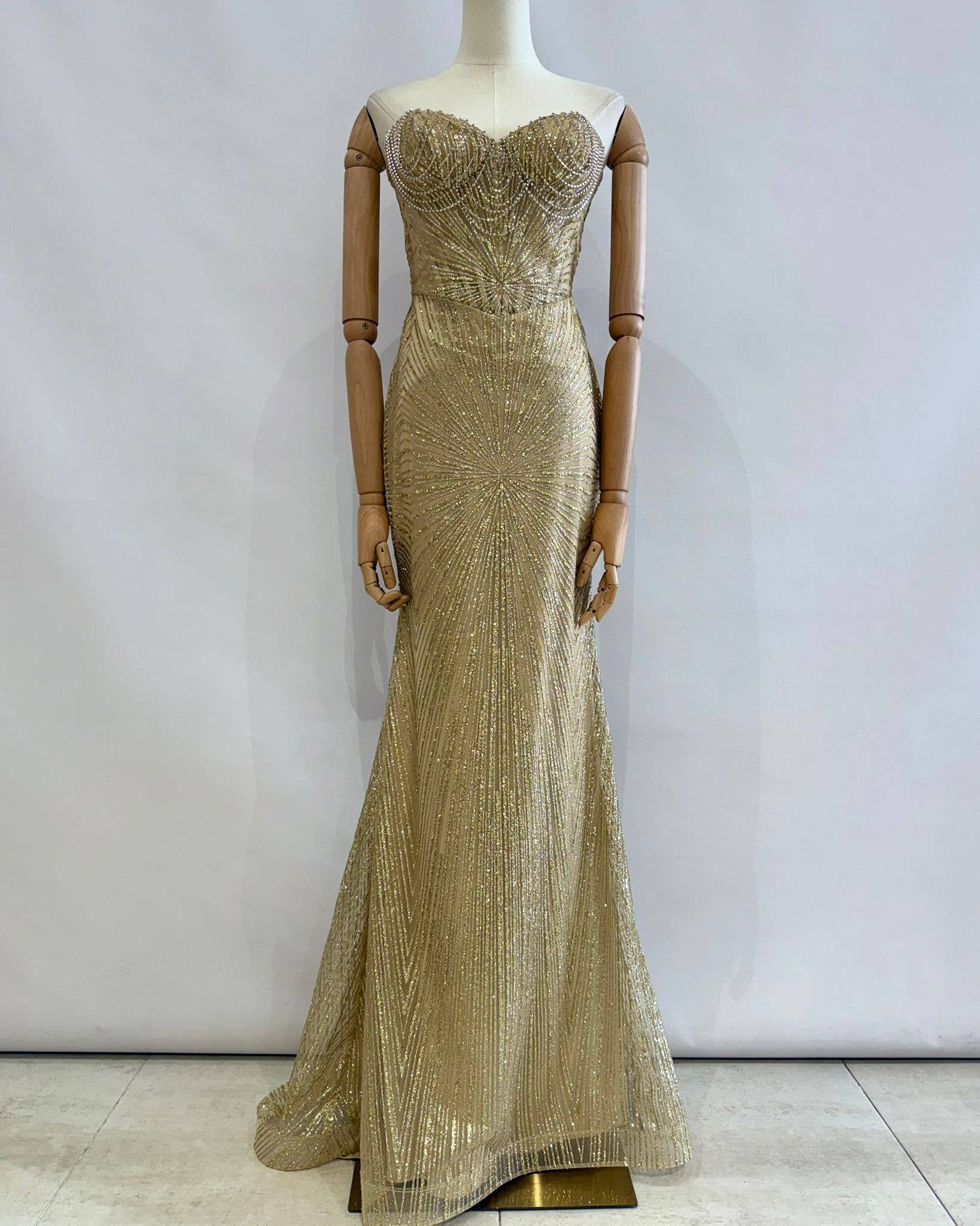 Invitadissimas - Wholesale Gown - Women's - Long dress with glitter 8351223
