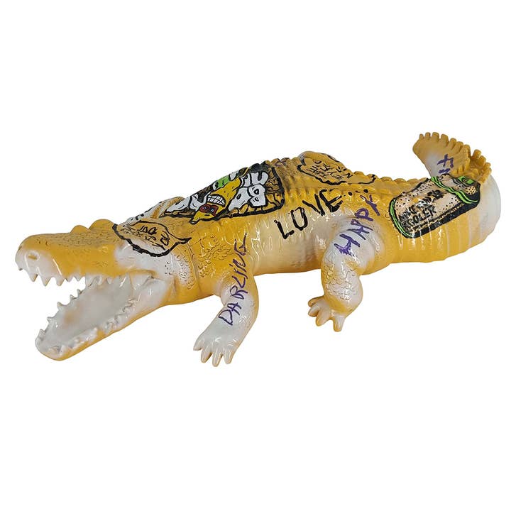 Figurine d'art peinte à la main CROCODILO BANANA pour la vente par JULIARTE