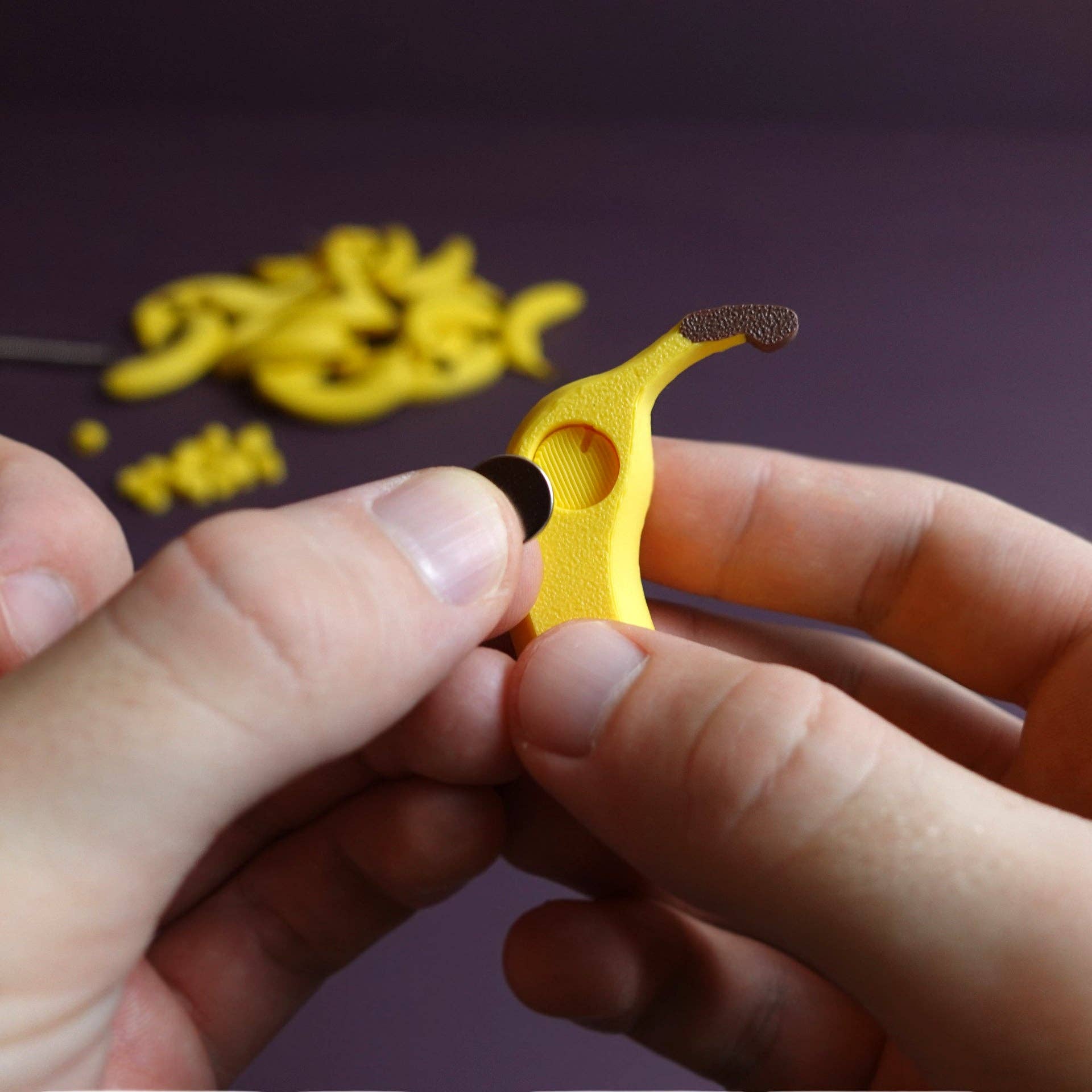 Roomberry - Wholesale Magnet - Banana Fridge Magnets – 4, 8, or 18 Decorative Magnets in a Ring7