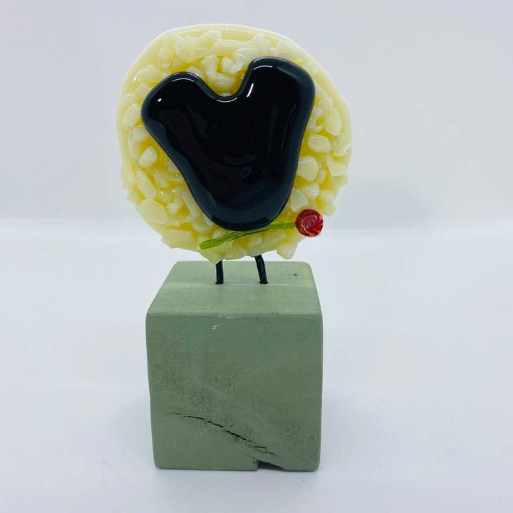 Ally Glass Studio – wholesale Decorative tabletop object – The Block Flock large flower2