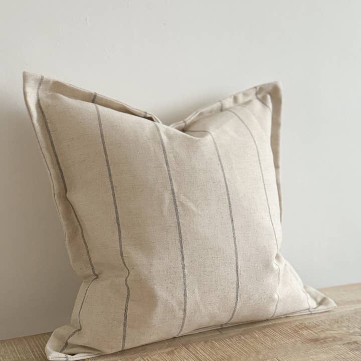 Ellenvale Trade – Engroshandel Pyntepudebetræk – Freya Creme & Grå Pude 45x45 & 53x532