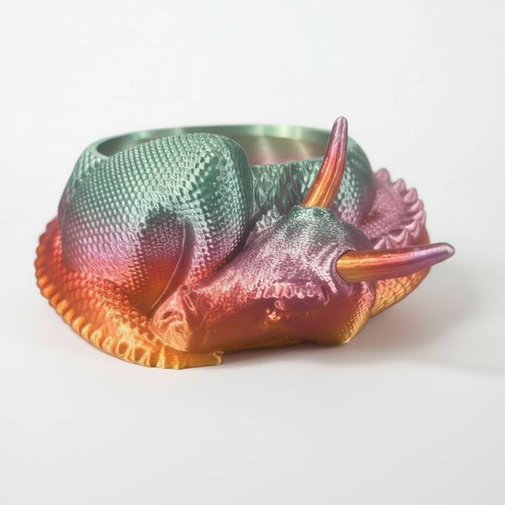 Genetic Designs - Wholesale Plant Pot - Sleeping Dragon Planter2