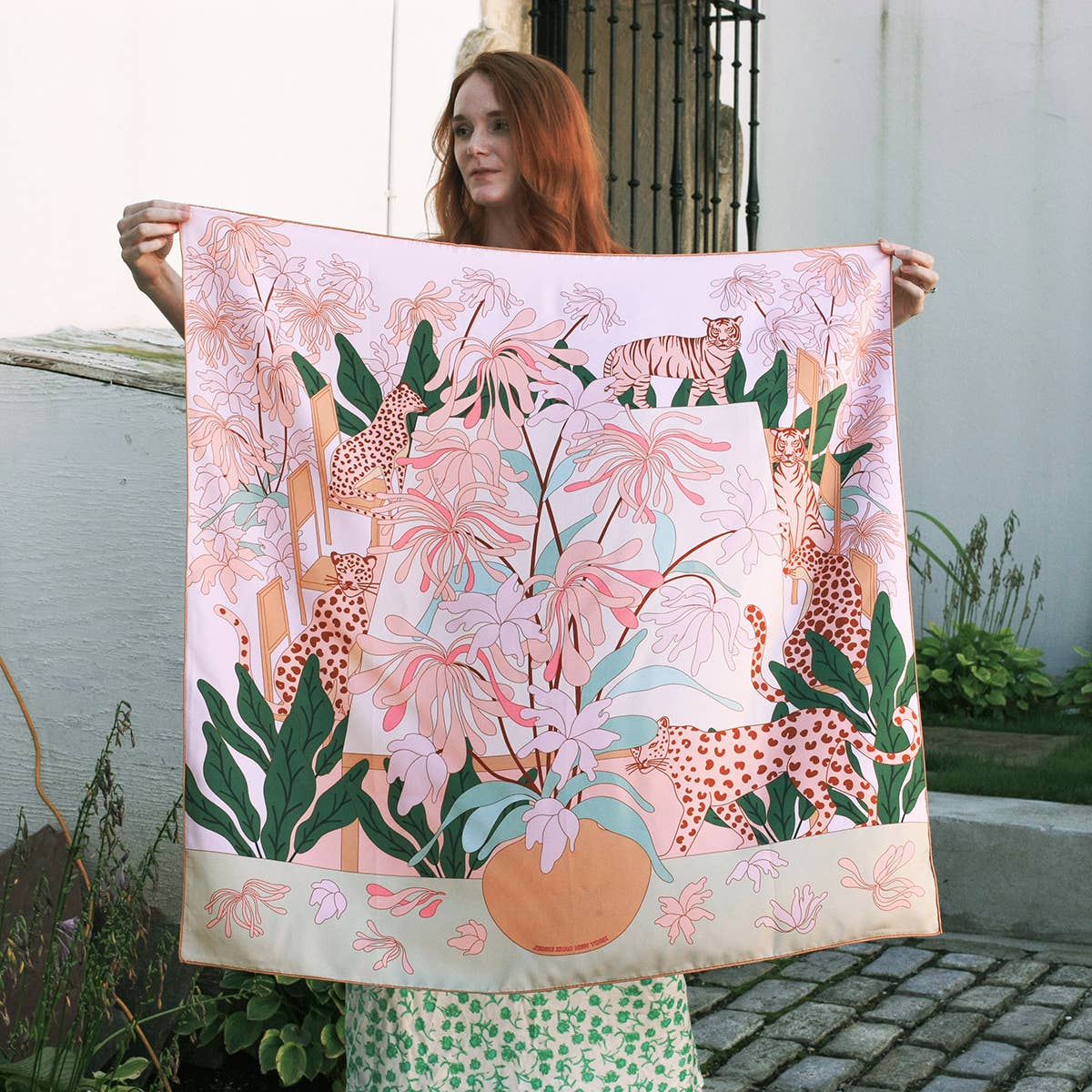 Jessie Zhao New York – wholesale Scarf – Women's – Double Sided Silk Scarf Of Jungle Gathering3