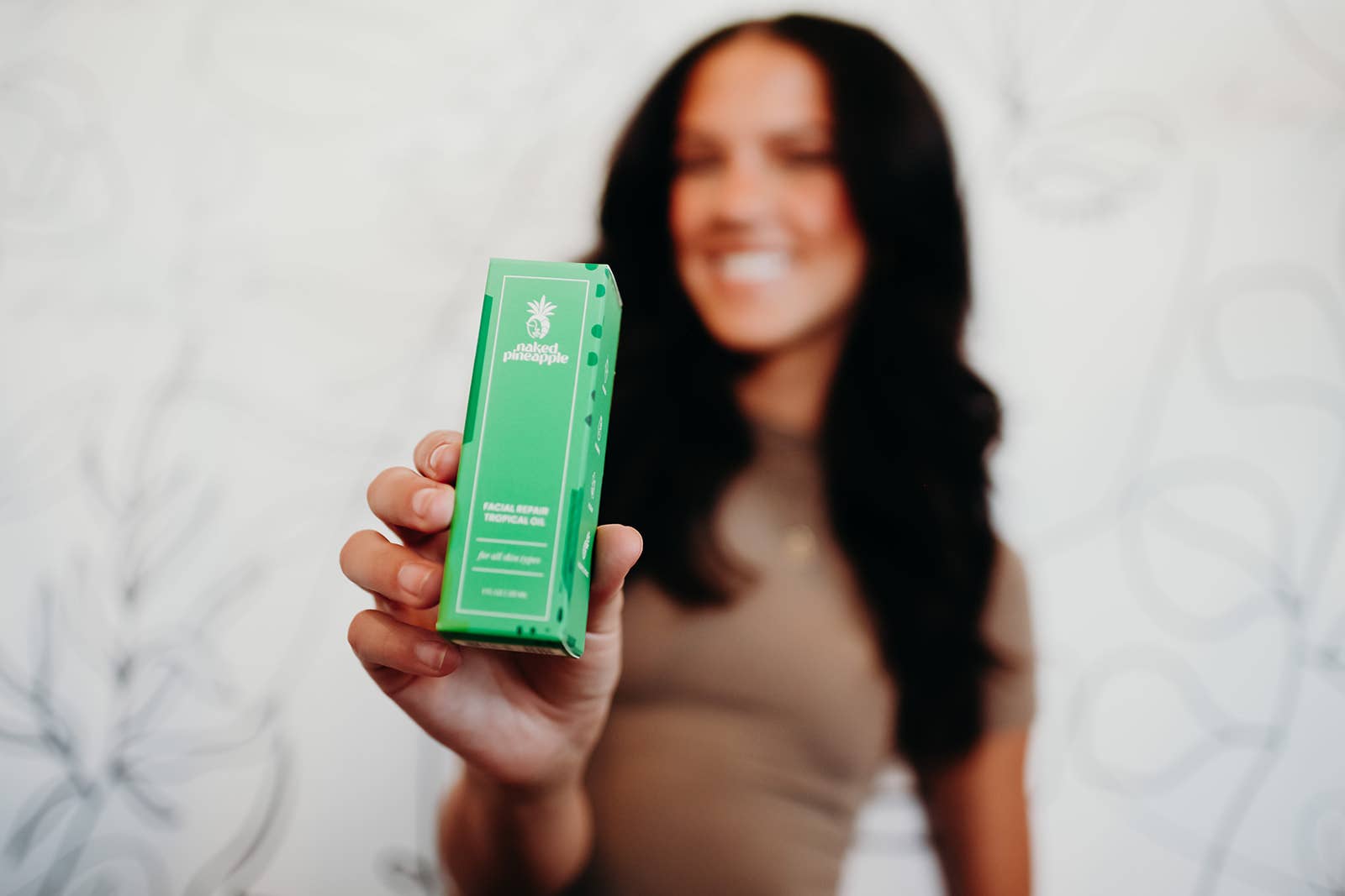 Naked Pineapple – wholesale Facial oil – FACIAL REPAIR TROPICAL OIL4