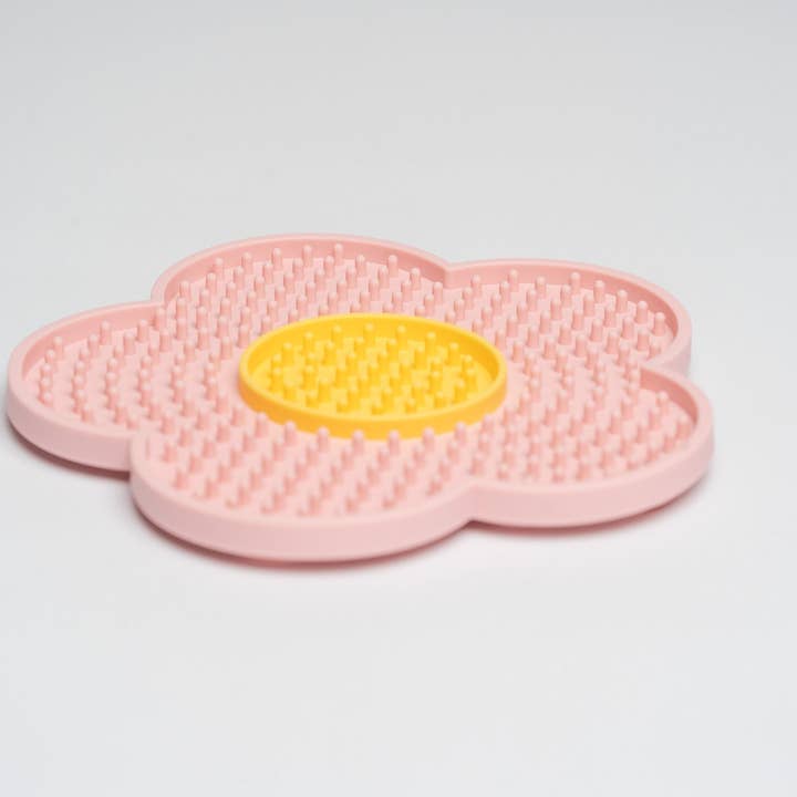 WYLD CUB – wholesale Pet food mat – Dog – Wyldflower Enrichment Mat3