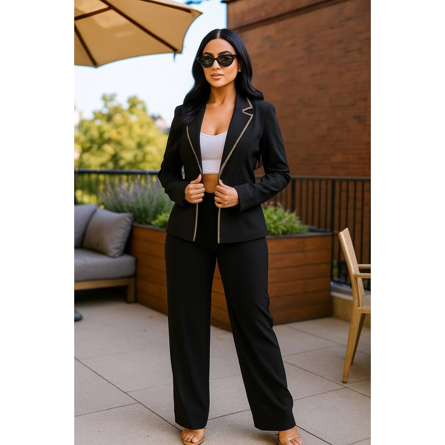 NERO Set Giacca Blazer con Dettaglio a Catena e Pantaloni in vendita all'ingrosso su Faire3