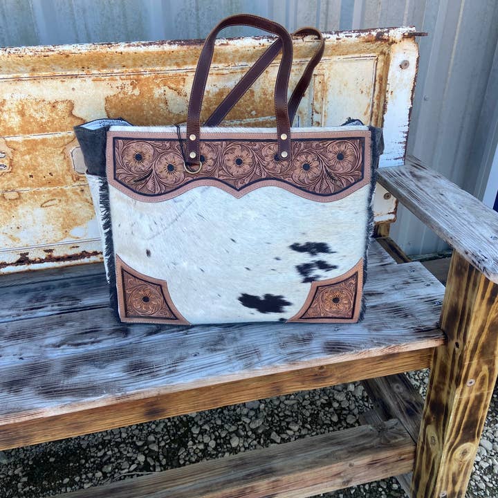 Cowhide weekender bag wholesale hotsell