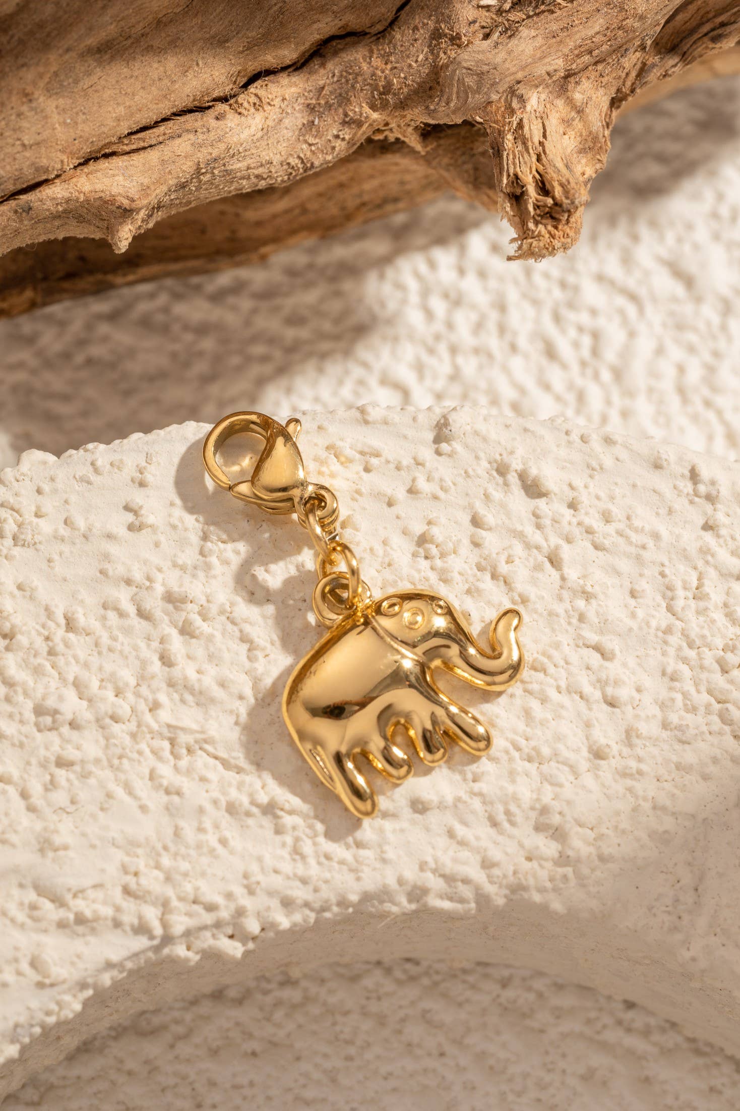 COSMOS – wholesale Individuell berlock/hänge – Gyllene Elefant Charms Rostfritt Stål Lyckobringare0