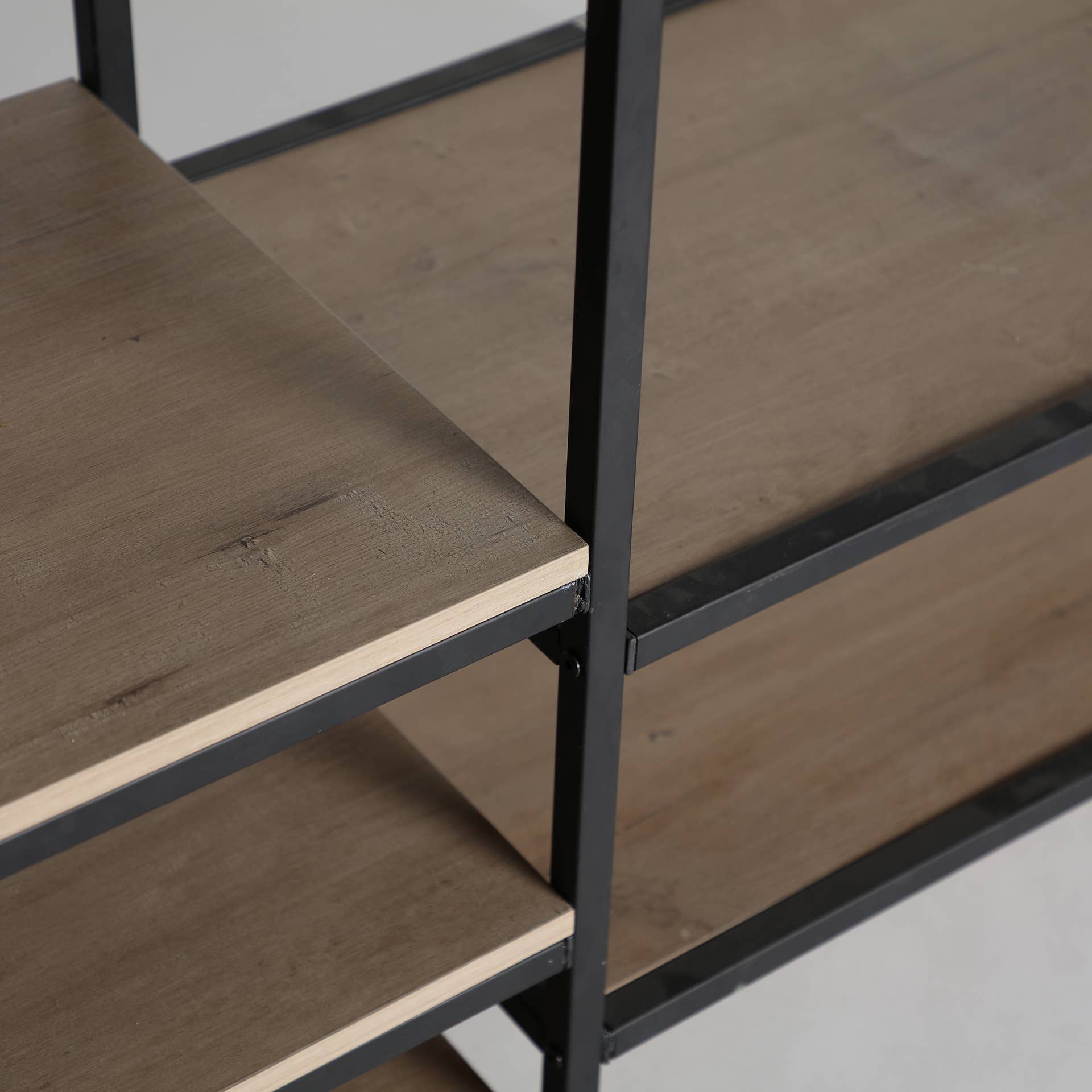 Kodu - Venta al por mayor Percheros - Perchero Henche, De Hierro, En Color Negro/Natural2