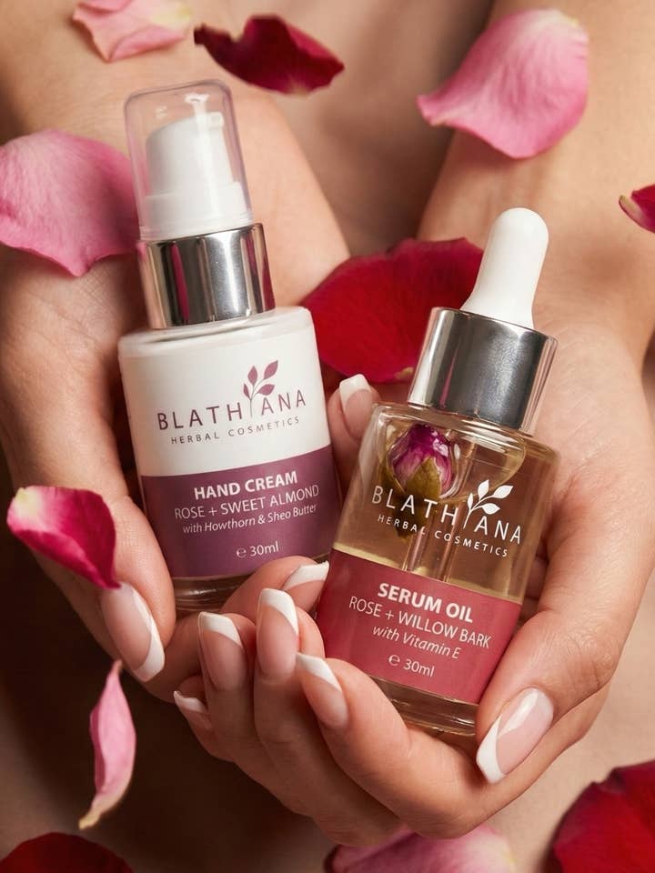 LE DUO ROSE pour la vente par BLATHANA HERBAL COSMETICS