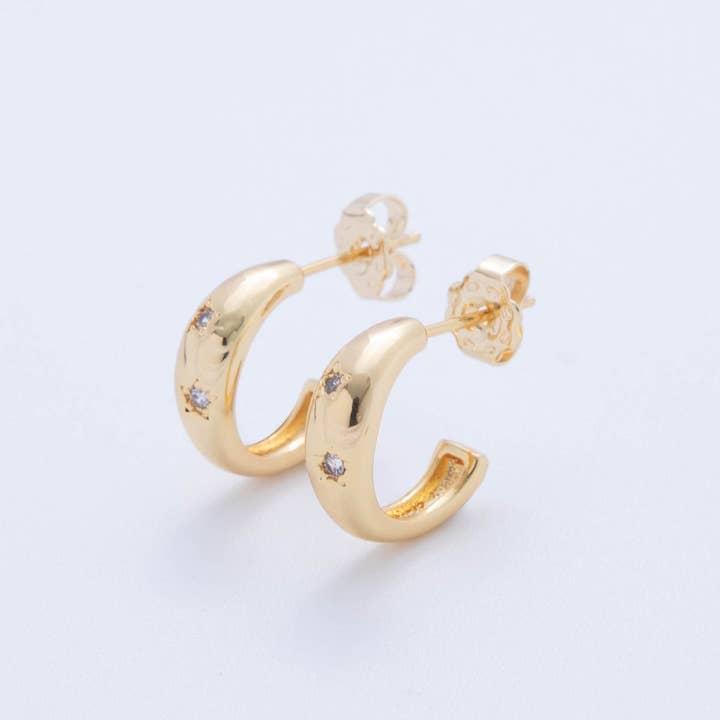 Brincos de Argola em Forma de C com Estrelas Pontilhadas em Ouro 18K com Zircônia Cúbica | AI367 por atacado de Aim Eternal