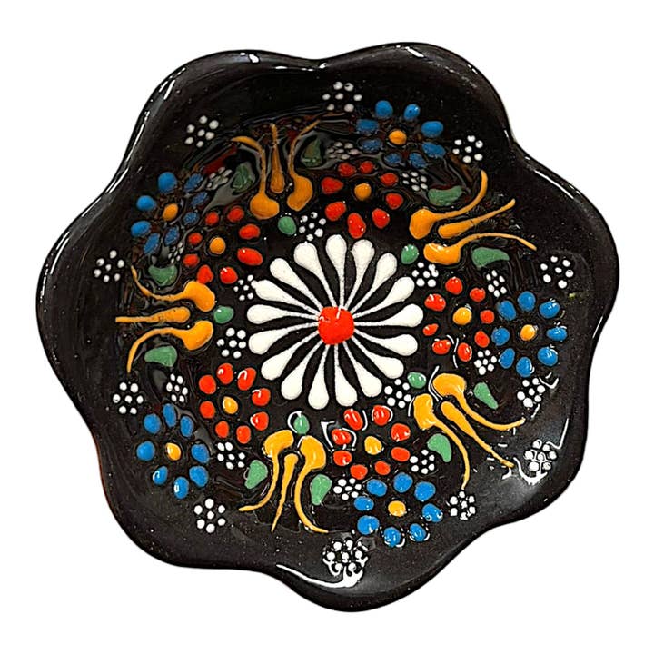 39682: 2" ROUND CERAMIC EMBOSSED DAISY BOWL for wholesale by Import Corner