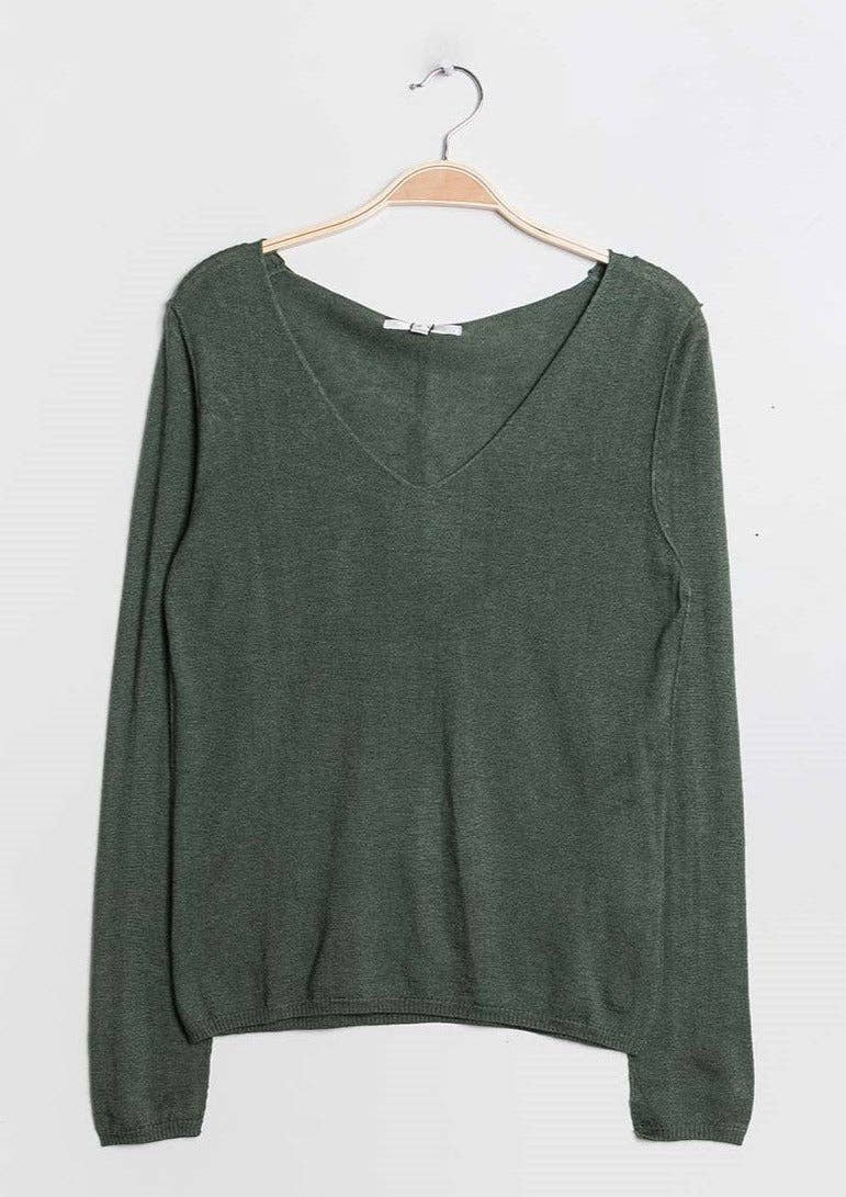 jw.atelier - Wholesale Knit Sweater - Women's - Cashmere silk V-neck sweater12