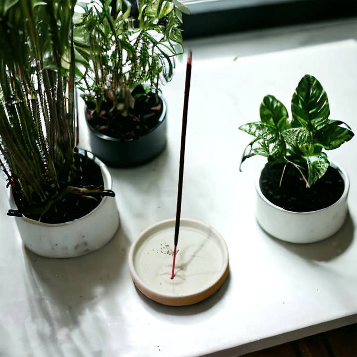 Fire and Moth Co - Wholesale Incense holder - Colorful Concrete Moon Face Celestial Incense Holder3