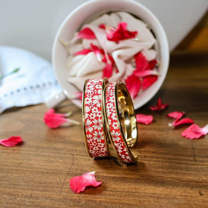 Medium bangle with Liberty insert for wholesale by Infiniment