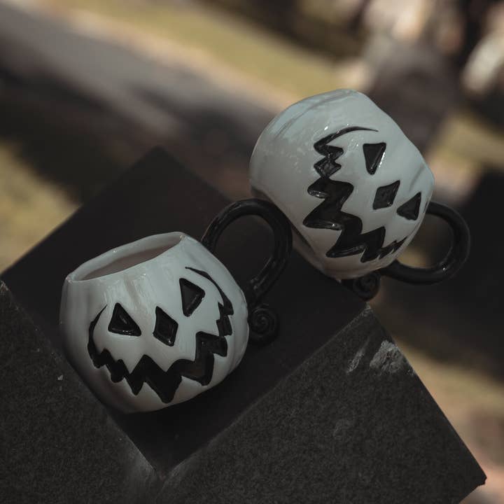 Lively Ghosts - Wholesale Coffee Mug - White Pumpkin | Haunted Hallows Mug7