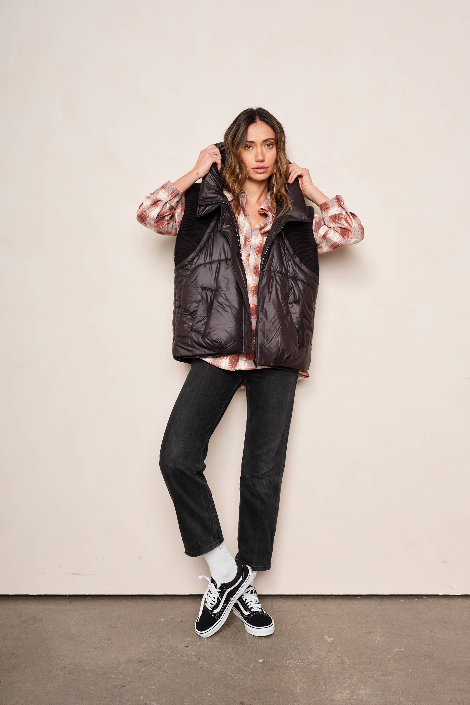 Nero GILET VIOLA in vendita all'ingrosso su Faire9