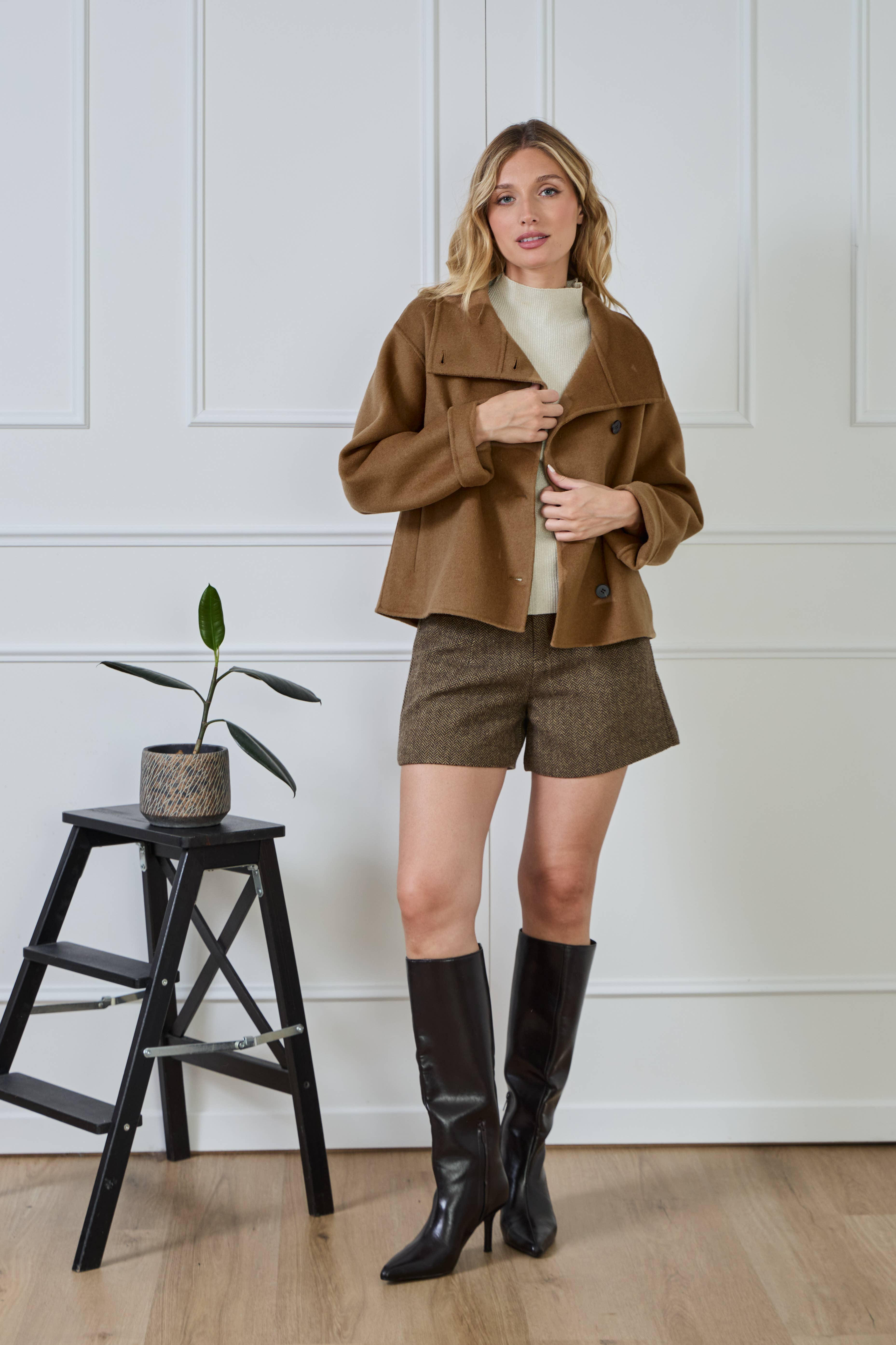 LULUMARY - Wholesale Varsity/Baseball Jacket - Women's - Short coat V32821