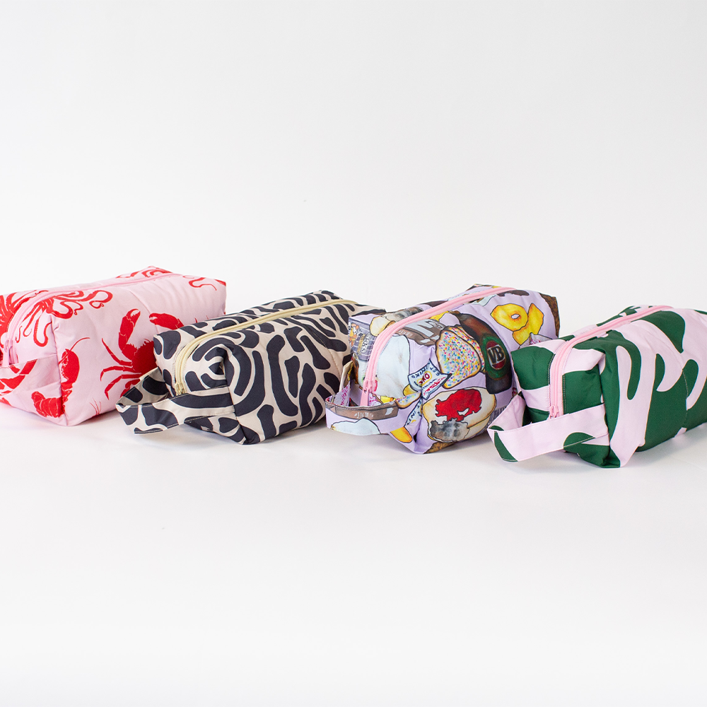 Big Bite Studios - Wholesale Toiletry bag – Unisex - HAPPY POUCH CLUB — LARGE PUFFY TOILETRY BAG1