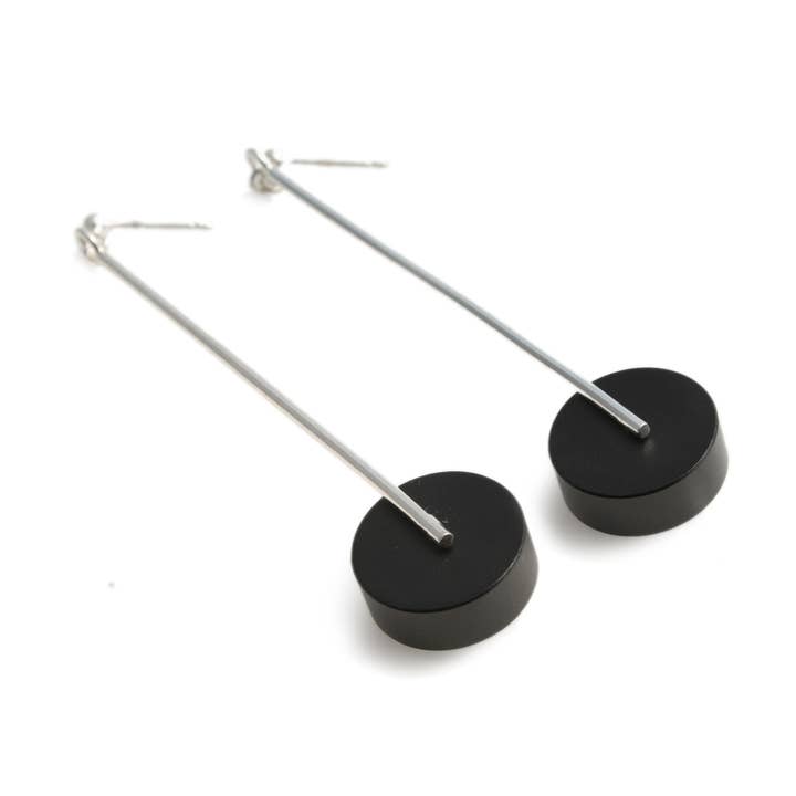Pendientes grandes Kasia plateados y negros para venta al por mayor de Industrial Jewellery Ltd