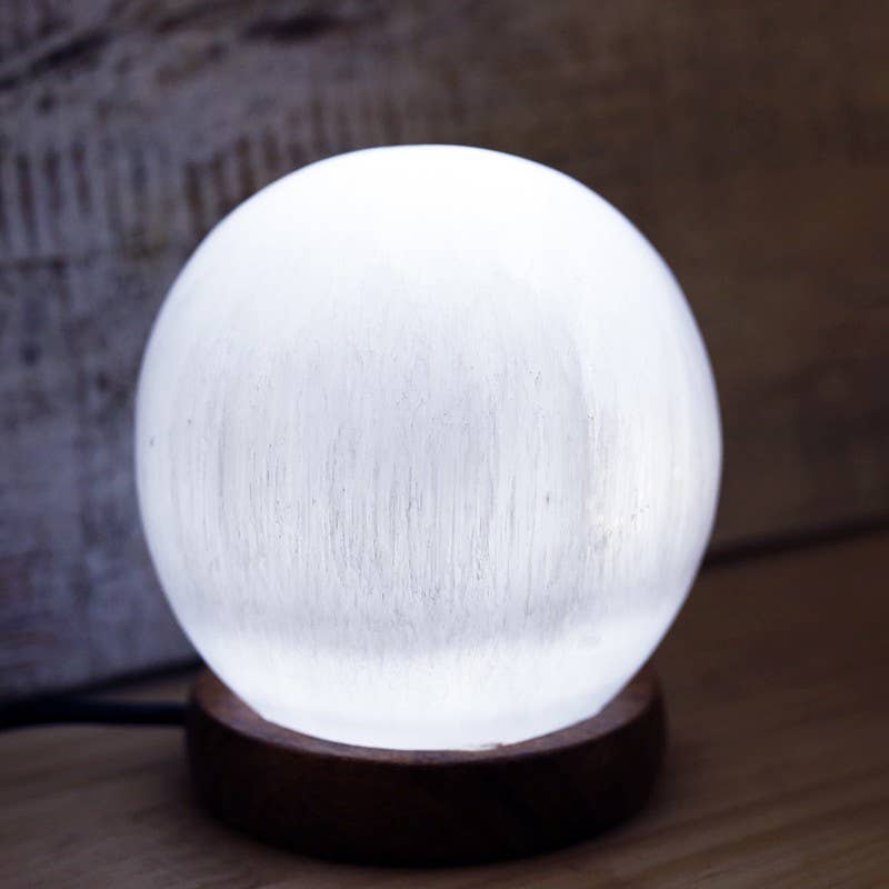 Ethike.eu - Wholesale Accent/Desk Lamp - 2 white selenite USB Sphere lamps1