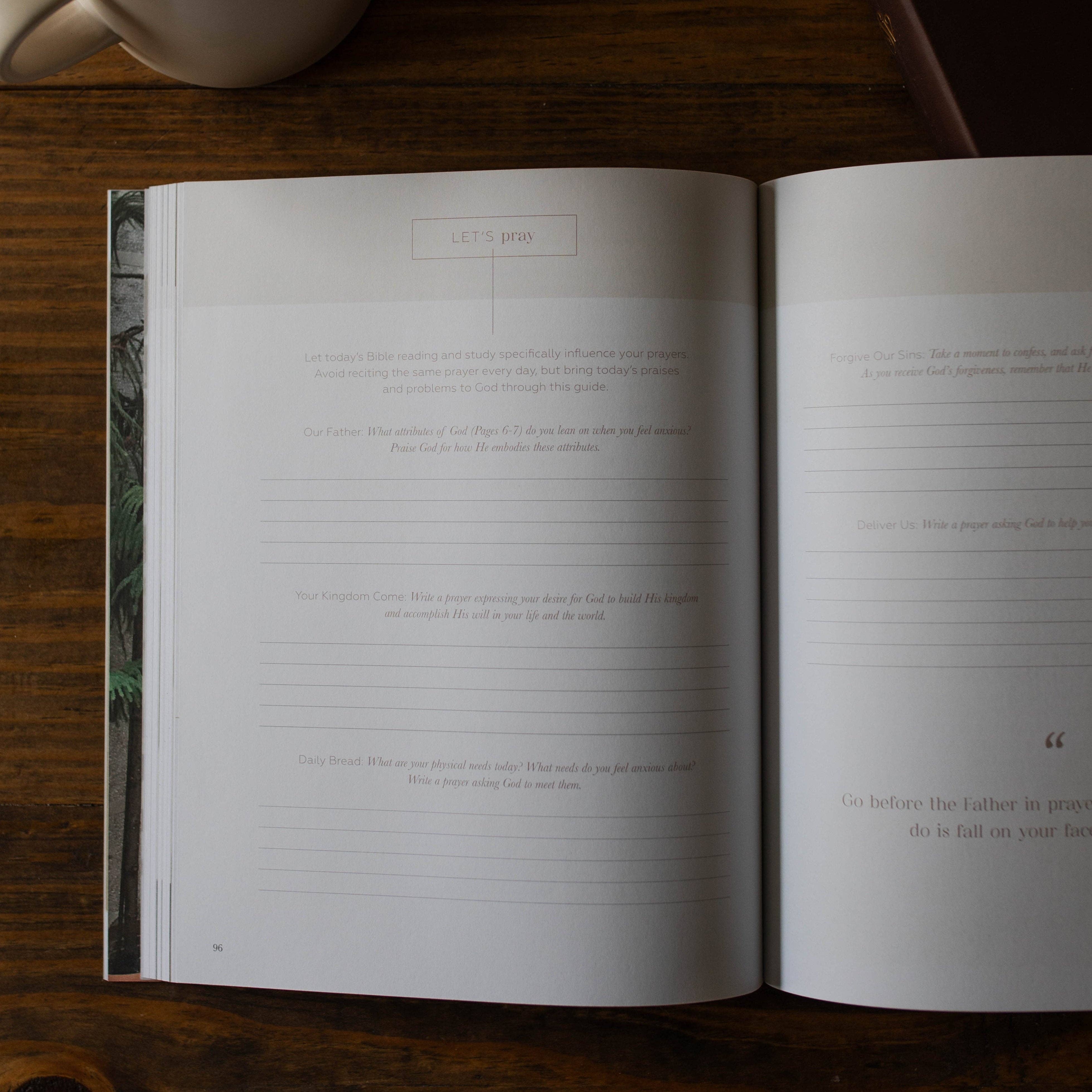 The Daily Grace Co - Vente Livre sur la religion - Pray | Cultiver une pratique passionnée de la prière3